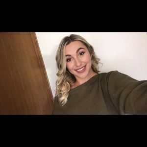 Meet your Posher, Amber